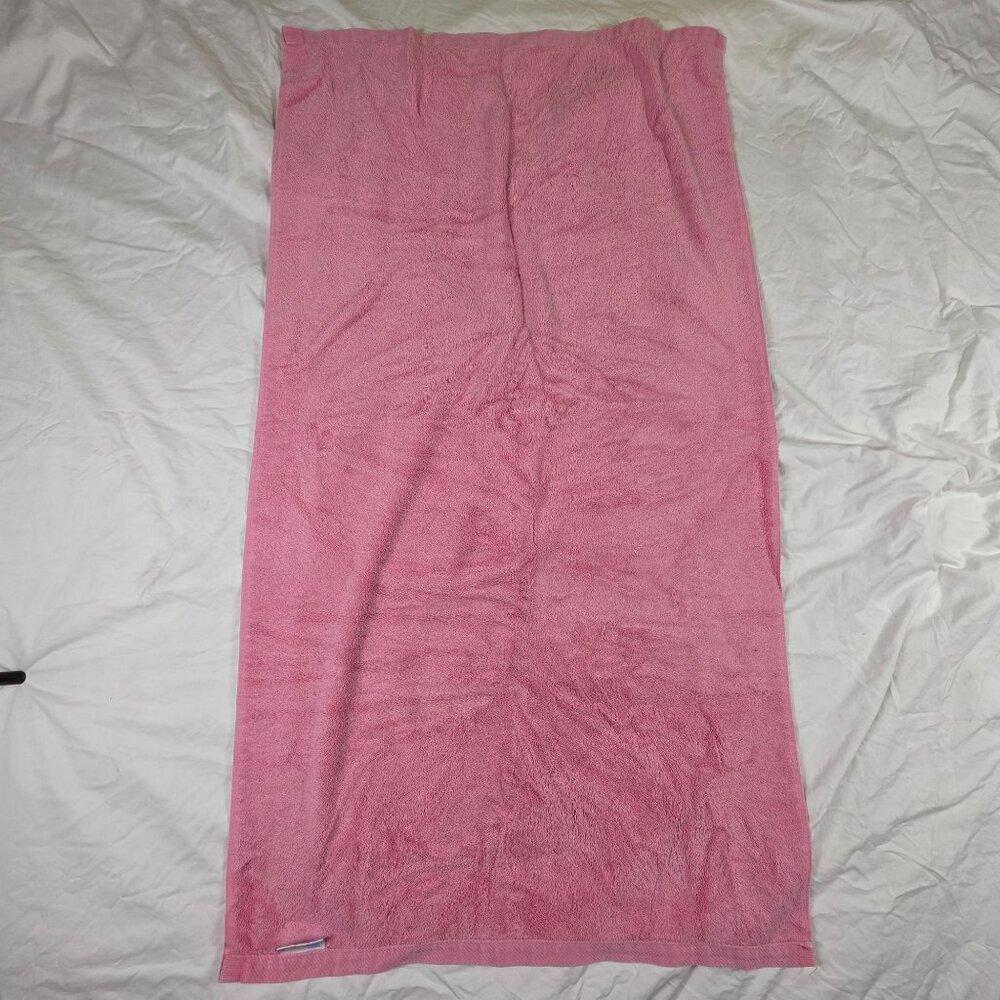 Vintage Palatial Pink Bath Towel 100% Cotton Soft Absorbent Made In USA